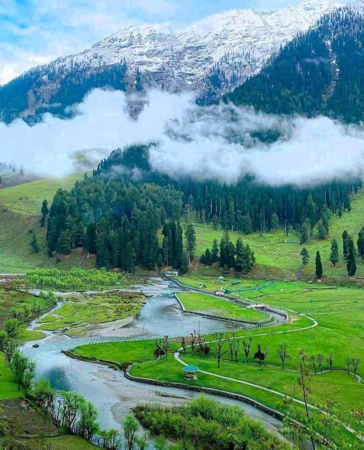 Stunning Kashmir 3 nights 4 days