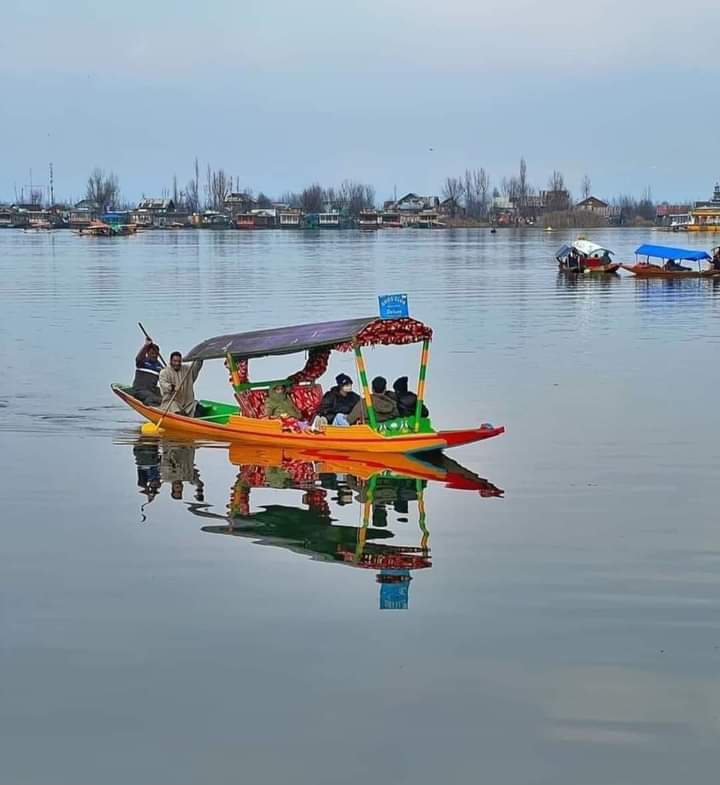 Amazing Kashmir 4 nights 5 days